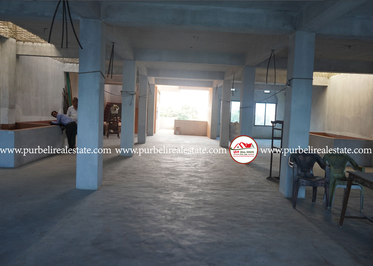 दमक-६, राष्ट्रिय बाणिज्य बैंक भएको घरमा कार्यालय प्रयोजनको लागि फ्ल्याट भाडामा