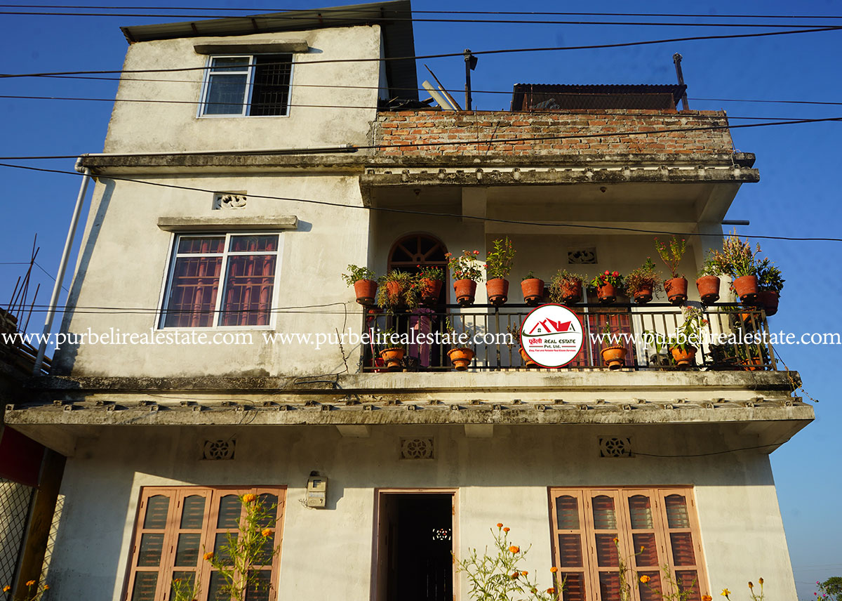 कमल-गाउँपालिका-५, हिमाल होटेल छेउमा २ तल्ला घर बिक्रीमा